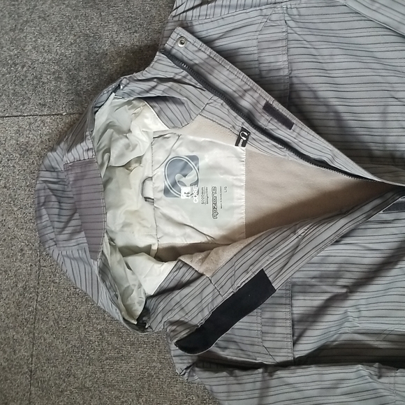 Jacket - Picture 3 of 4